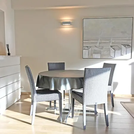 Apartment In Near And Casino